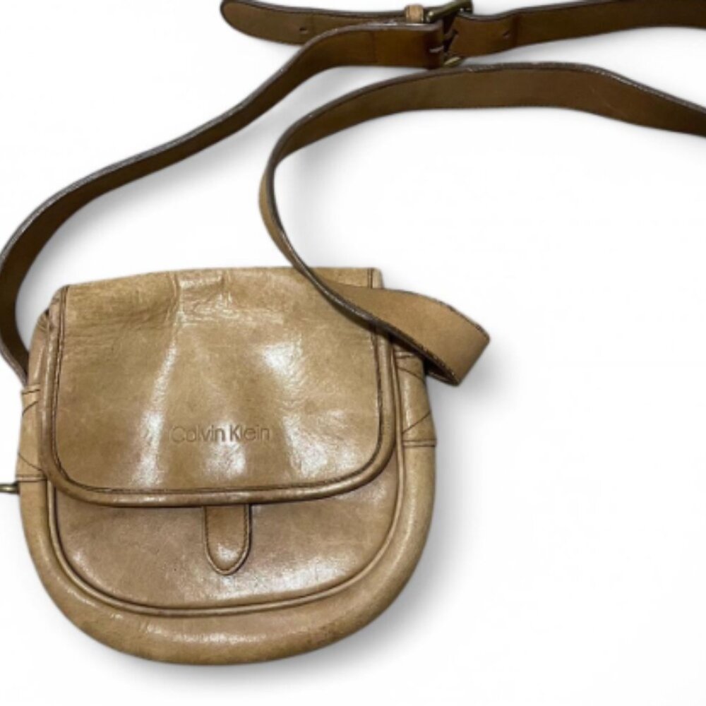 Vintage/Old Calvin Klein leather tan cross body bag